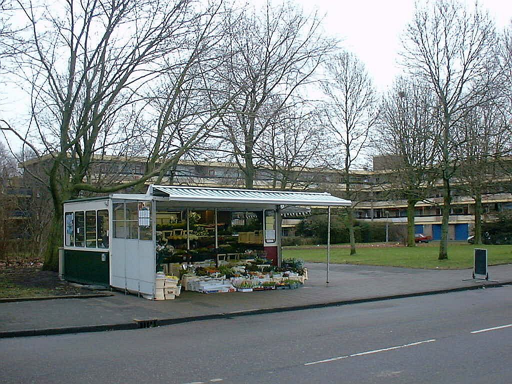 De Cuserstraat - Bloemenkiosk Alice - Amsterdam