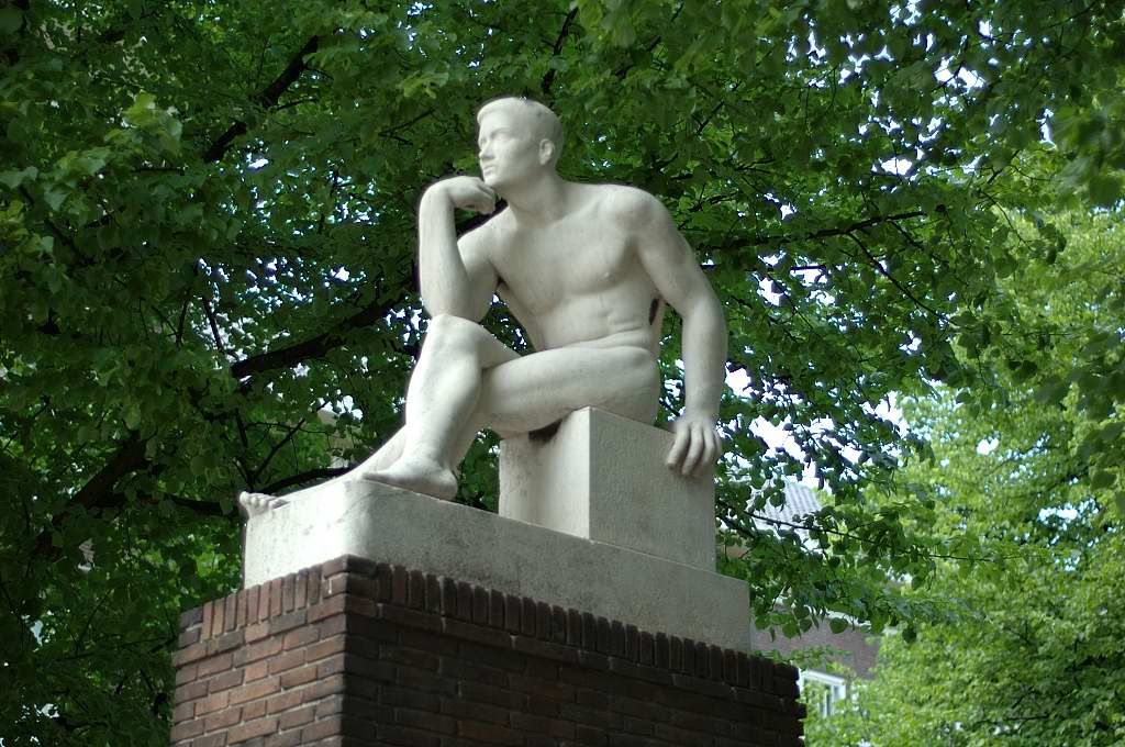 De Rustende Athleet door Jan Havermans, 1941 - Amsterdam