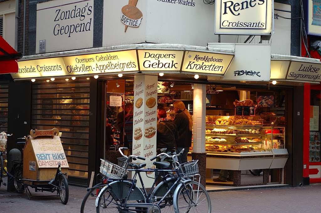 Damstraat - Hoek Pieter Jacobszstraat - Amsterdam