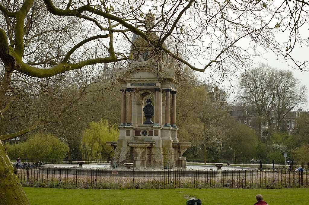 Monument Sarphati - Amsterdam