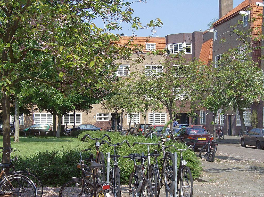 Therese Schwartzeplein - Amsterdam