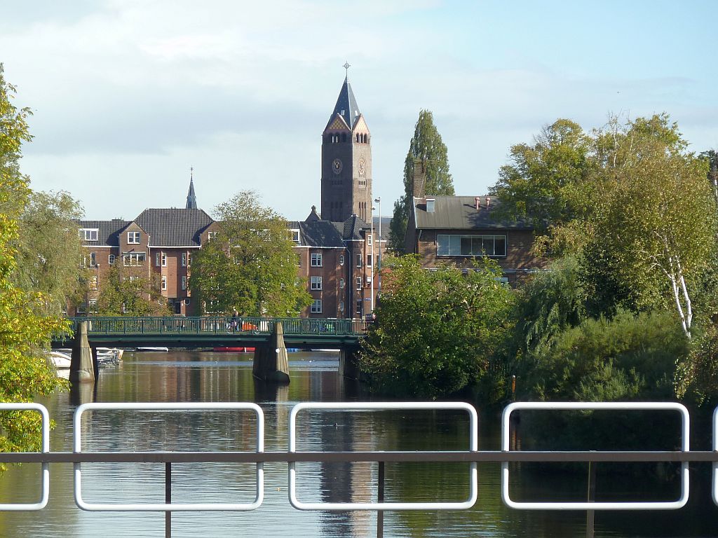 Zuider Amstel Kanaal  - Vredeskerk - Amsterdam