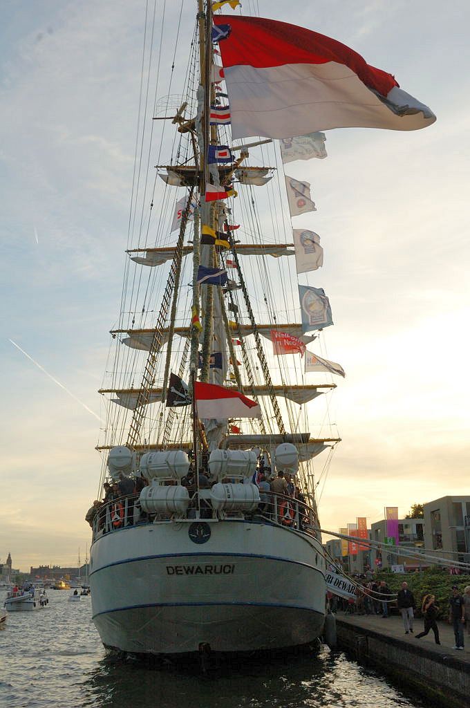 Sail 2010 - Dewaruci - Amsterdam