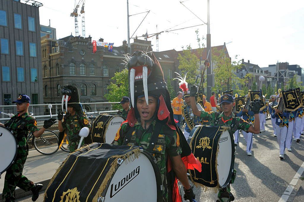 Sail 2010 - De Ruijterkade - Amsterdam