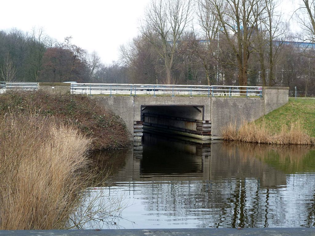 Burgemeester Colijnweg - Landscheidingsvaart - Amsterdam