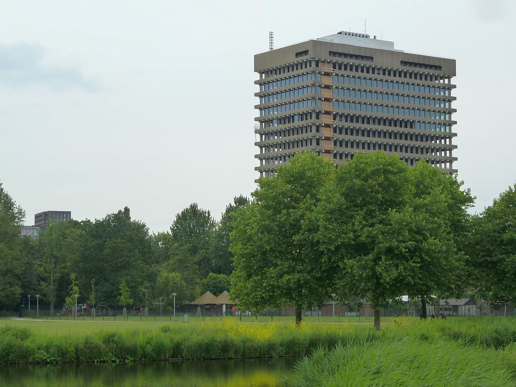 Rembrandtparkgebouw - Kinderboerderij de Uylenburg - Amsterdam