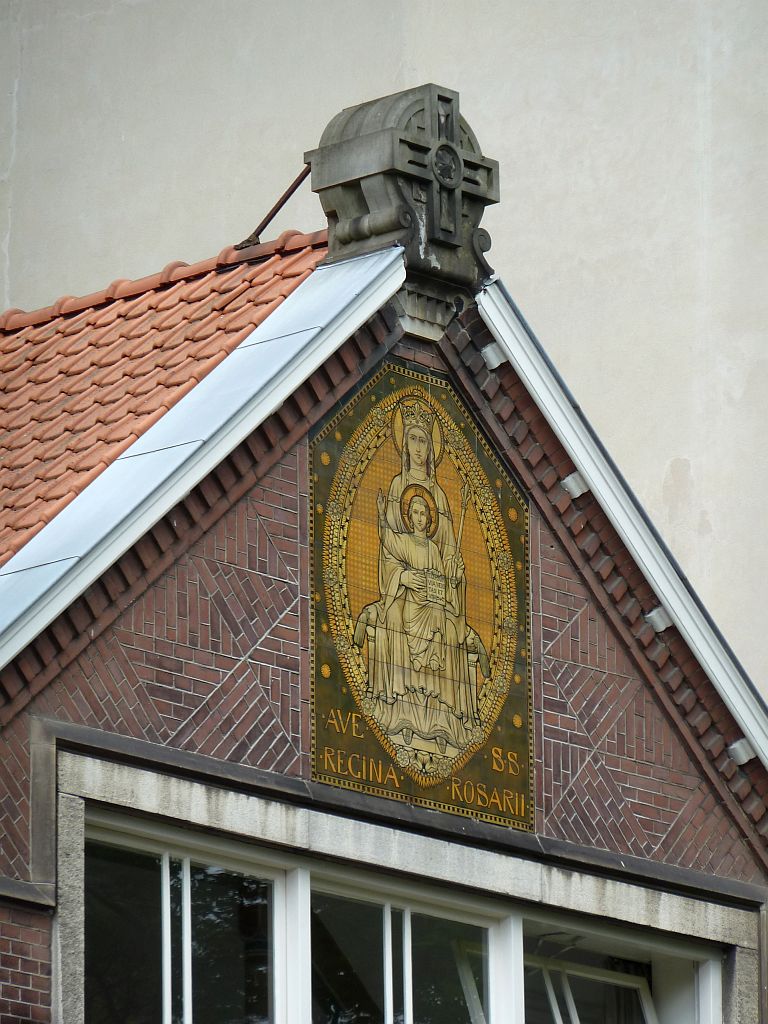 Jacob Obrechtstraat 26 - AVE SS REGINA ROSARII - Amsterdam