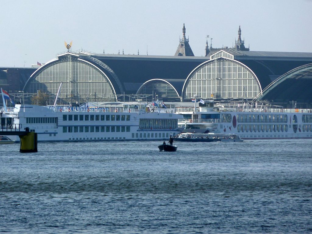 Centraal Station - Het IJ - Amsterdam