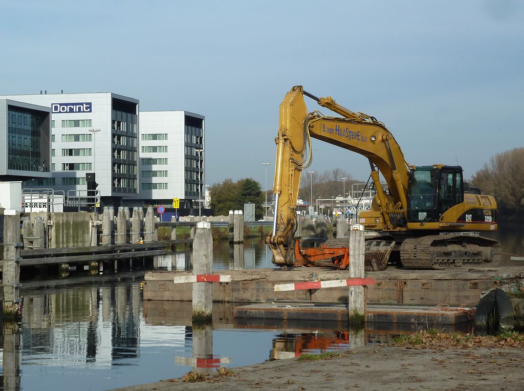 Bosrandbrug Nieuwbouw - Ringvaart van de Haarlemmermeerpolder - Amsterdam