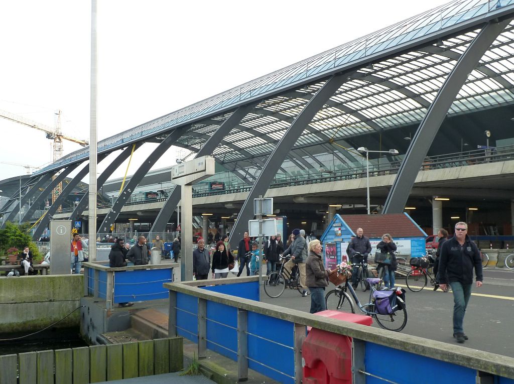 Centraal Station - De Ruijterkade - Amsterdam