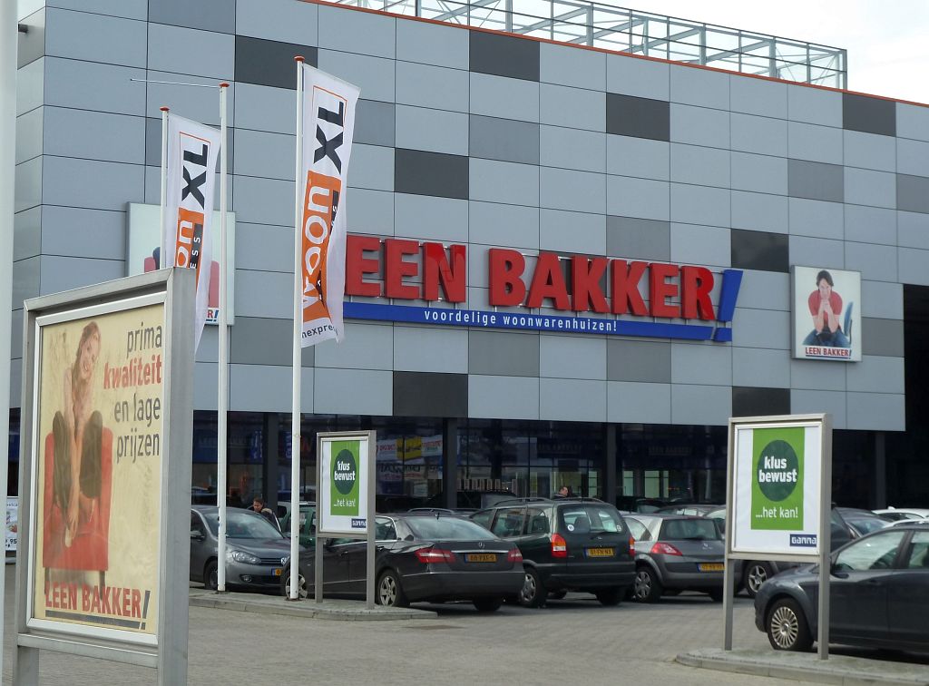 Sijsjesbergweg - Leen Bakker - Amsterdam