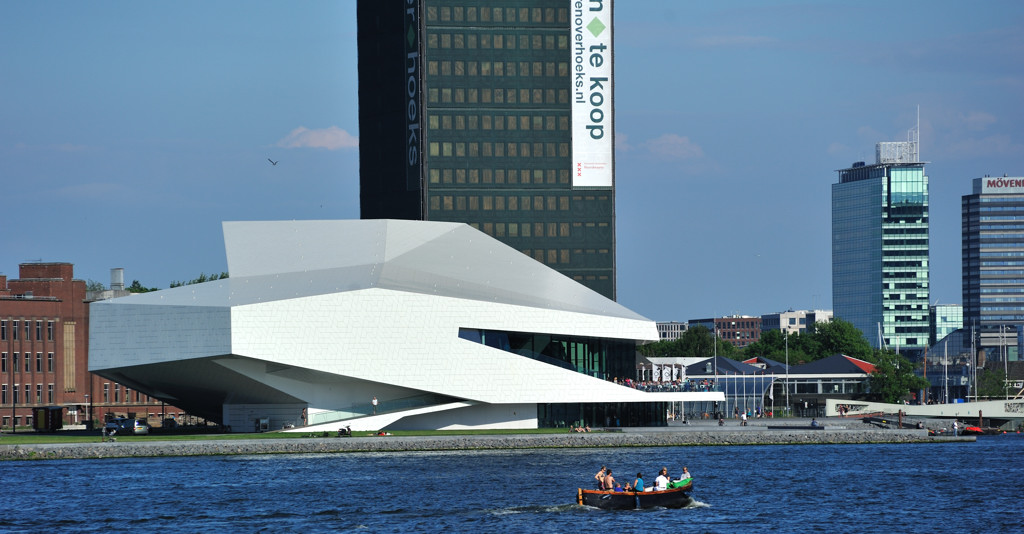 Eye Film Instituut en Toren Overhoeks - Amsterdam