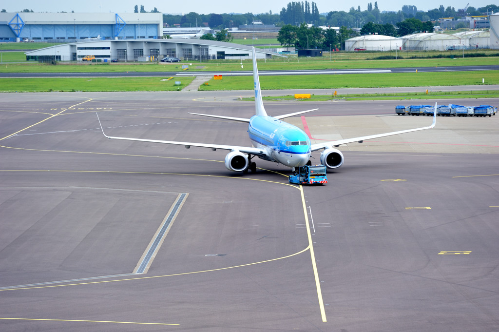 C-D Platform - PH-BGT Boeing 737-7K2(WL) - Amsterdam