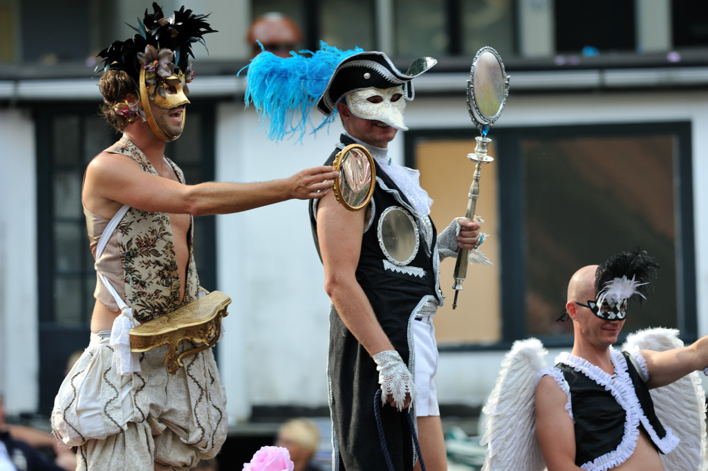 Canal Parade 2012 - Deelnemer Bar le Duc - Amsterdam