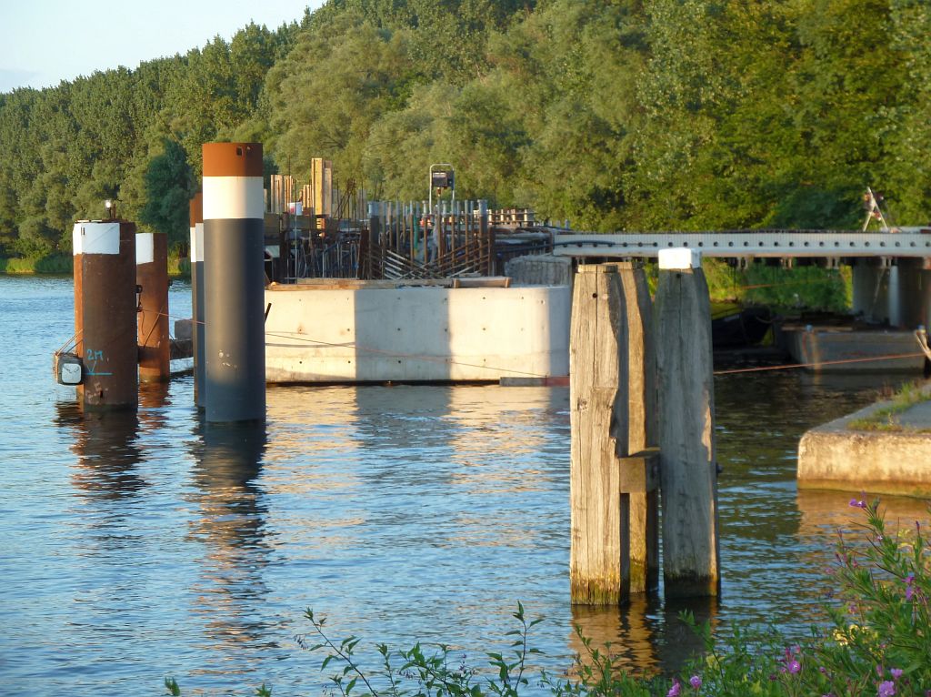 Bosrandbrug Nieuwbouw - Ringvaart van de Haarlemmermeerpolder - Amsterdam