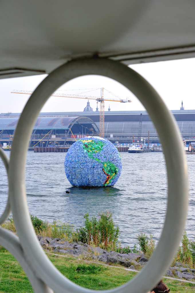 De Wereld van Zwerfvuil - Het IJ - Amsterdam