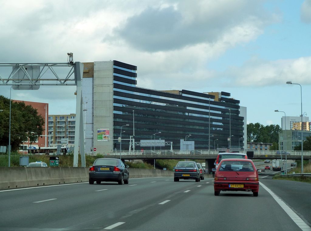 Einsteinweg Ringweg A10 West en De Tribune - Amsterdam