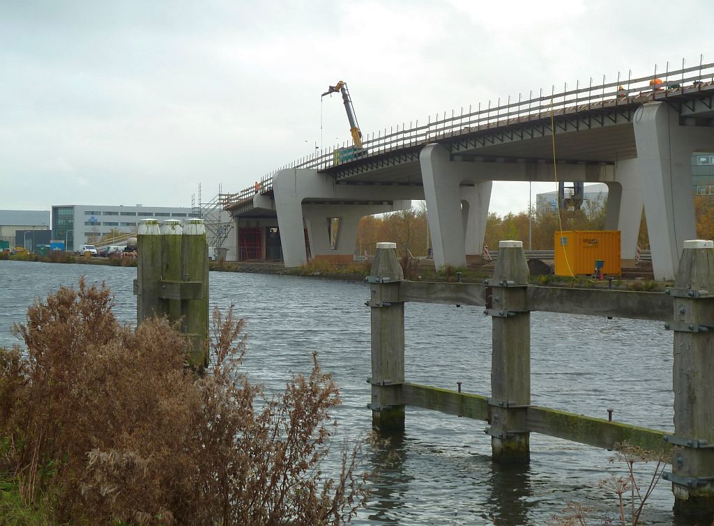 Flyover Fokkerweg - Nieuwbouw en Ringvaart van de Haarlemmermeerpolder - Amsterdam