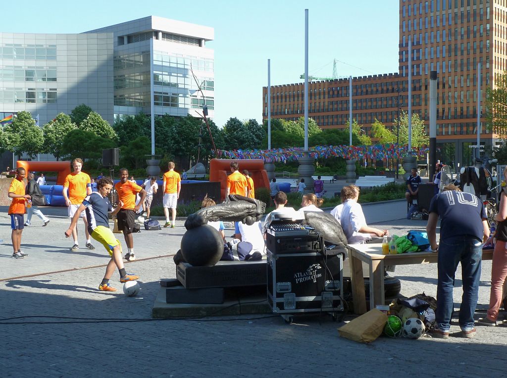 Zingeving Zuidas Straatvoetbaltoernooi  thuis 2013 - Amsterdam