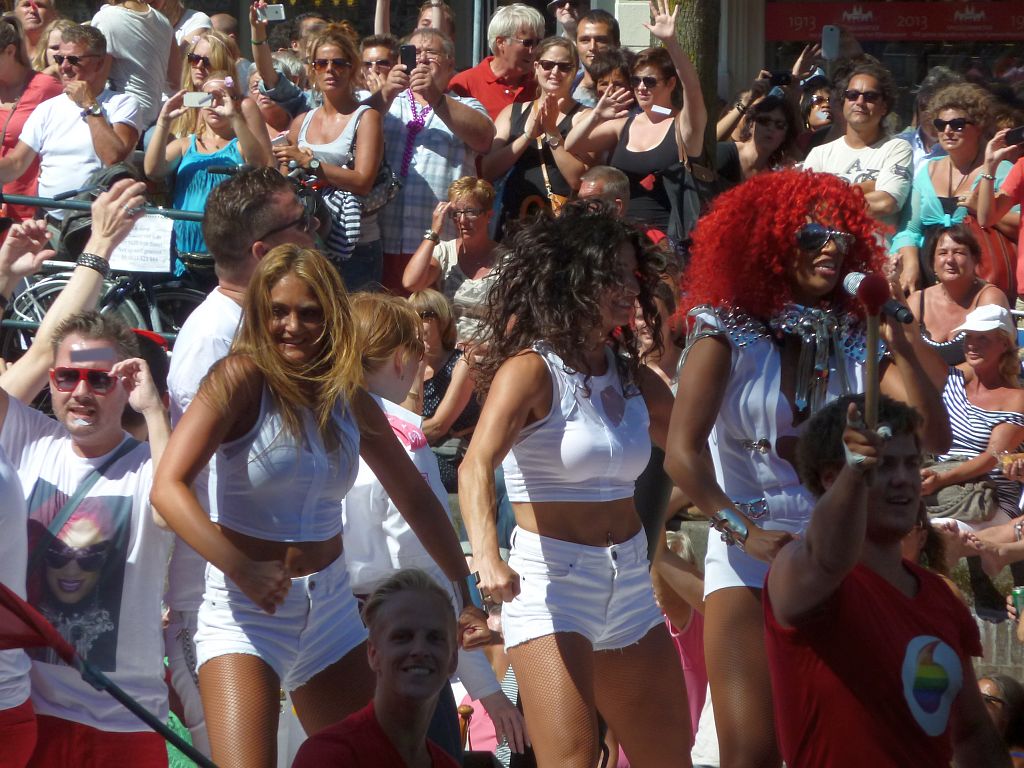 Canal Parade 2013 - Deelnemer Vodafone - Amsterdam