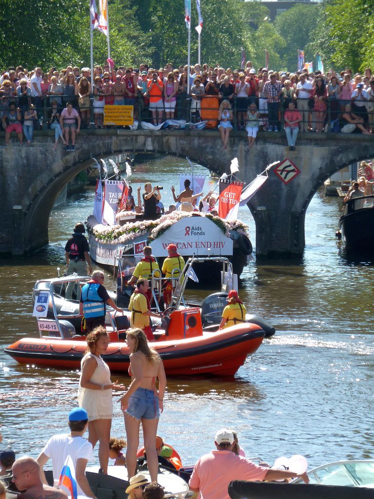 Canal Parade 2013 - Deelnemer Aids Fonds - Amsterdam