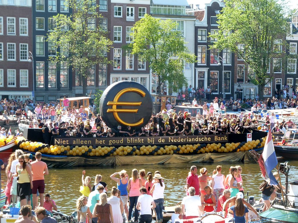 Canal Parade 2013 - Deelnemer De Nederlandsche Bank - Amsterdam