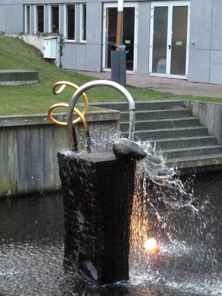 Goede verzorging van een zwerfsteen van Peter Breed - Amsterdam