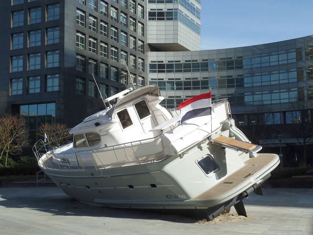 Gustav Mahlerplein - Fortuna van Leonard van Munter - Amsterdam