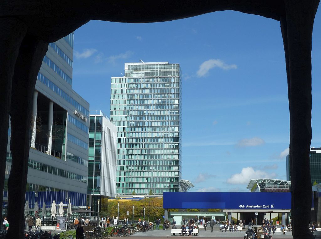 ArtZuid 2015 - Zenith van Mimmo Paladino en Gustav Mahlerplein - Amsterdam