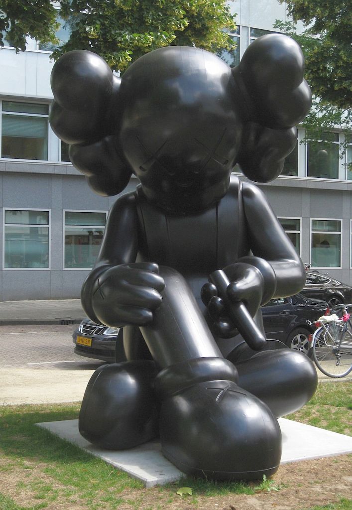 ArtZuid 2015 - KAWS - Better knowing - Amsterdam