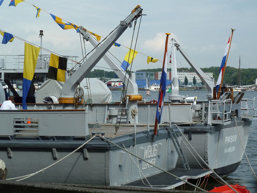 Sail 2015 - Hr.Ms. Roermond en Hr.Ms.Naaldwijk - Amsterdam