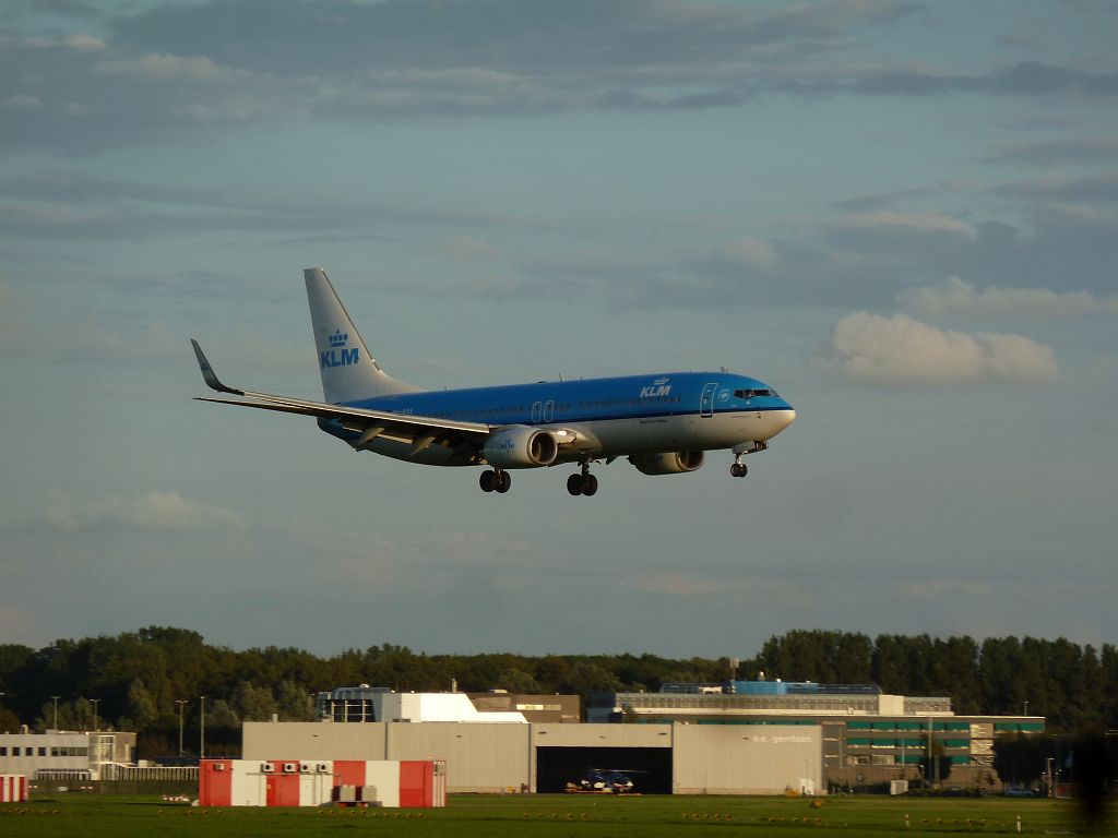 Buitenveldertbaan - PH-BXK Boeing 737-8K2 - Amsterdam