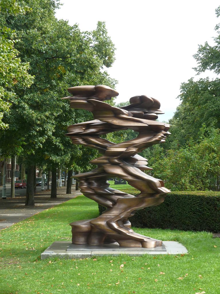 ArtZuid 2015 - Tony Cragg - Runner - Amsterdam