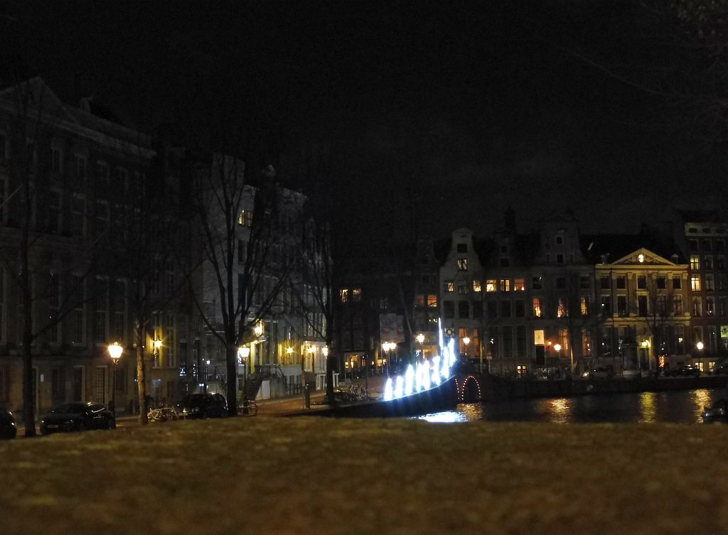 Amsterdam Light Festival 2015 - Run Beyond van Angelo Bonello - Amsterdam