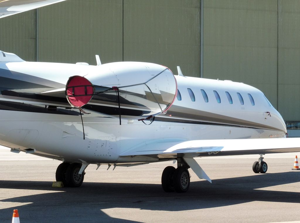 Platform Oost - LN-SSS Cessna 680 Citation Sovereign - Amsterdam