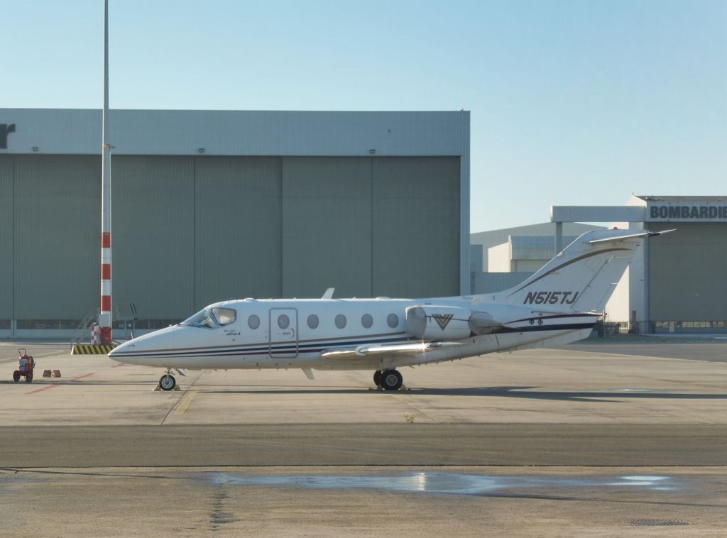 Platform Oost - N515TJ Raytheon Beechjet 400A - Amsterdam