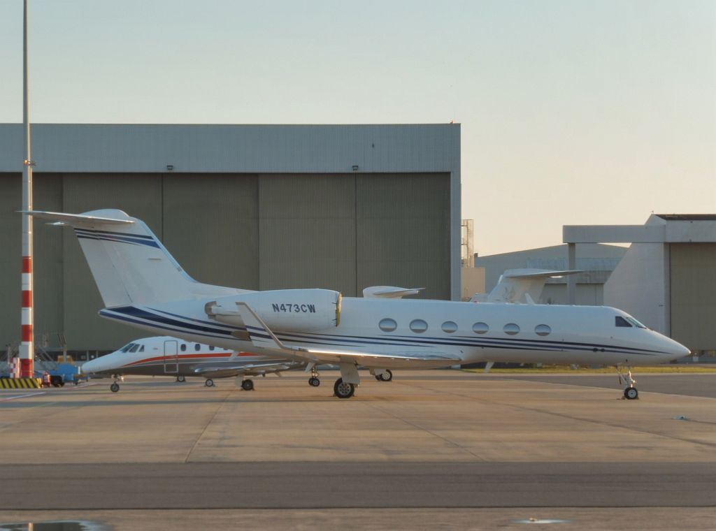 Platform Oost - N473CW Gulfstream Aerospace G-IV Gulfstream IV-SP - Amsterdam