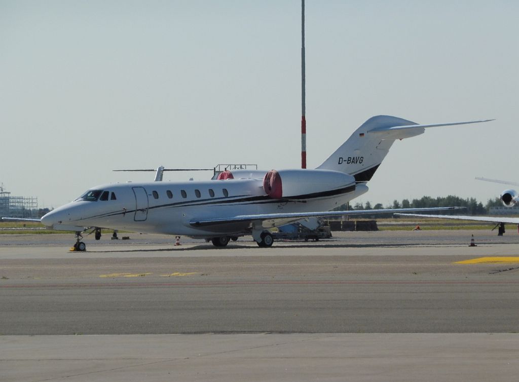 Platform Oost - D-BAVG Cessna 750 Citation X - Amsterdam