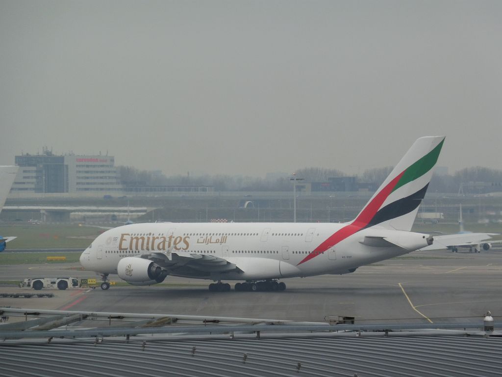 D-E Platform - A6-EDF Airbus A380-861 - Amsterdam