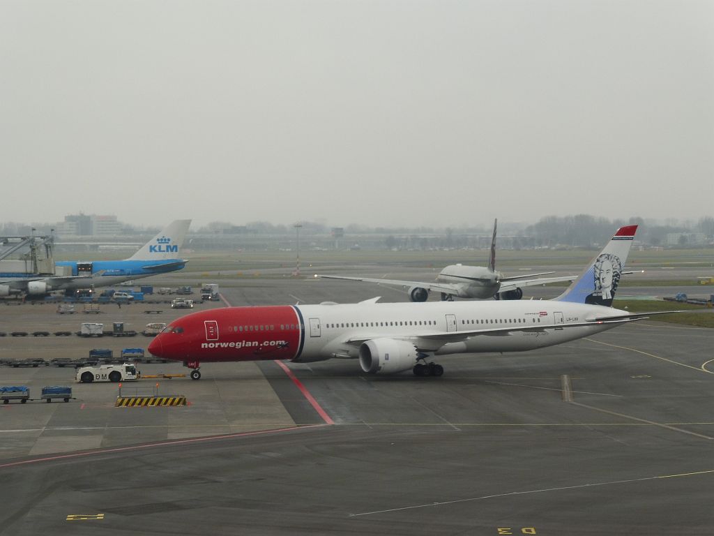 D-E Platform - LN-LNV Boeing 787-9 Dreamliner - Amsterdam