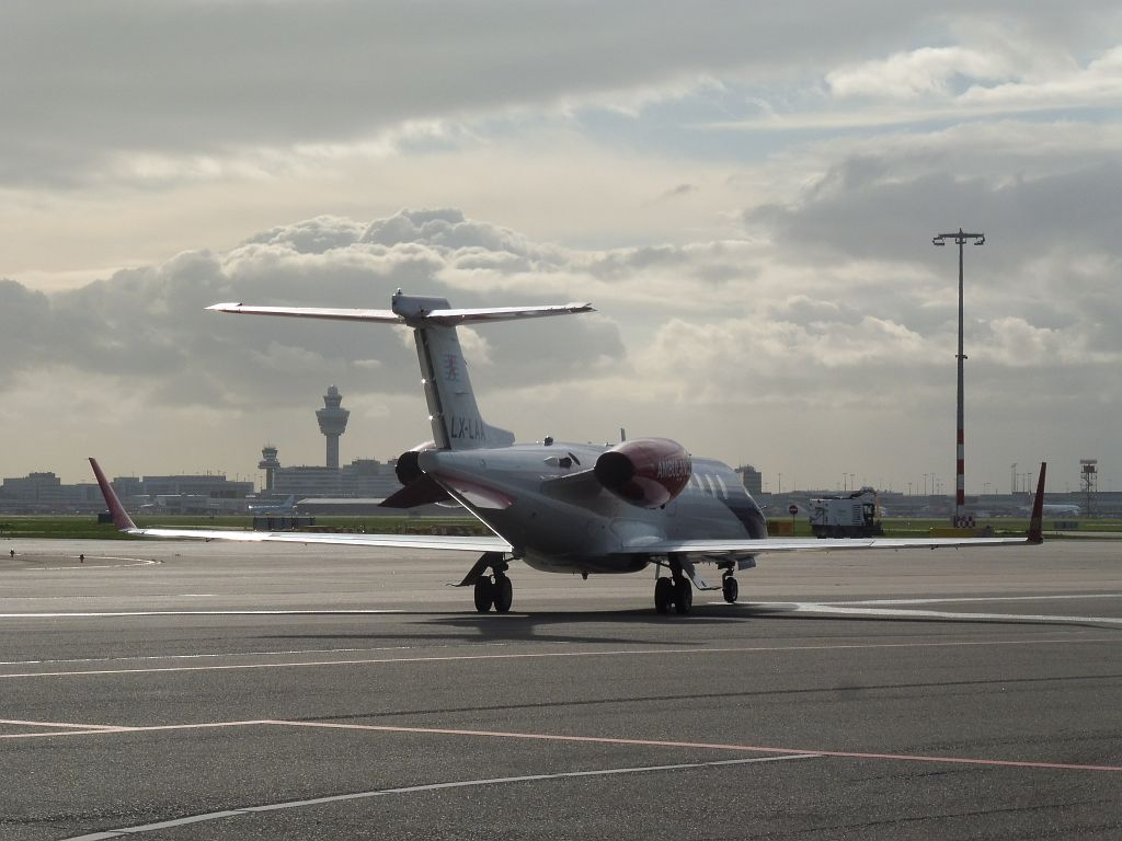 Platform Oost - LX-LAA Learjet 45 - Amsterdam