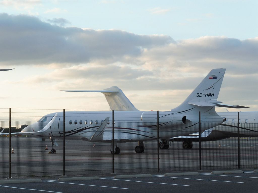 Platform Oost - OE-HMR Dassault Falcon 2000EX - Amsterdam