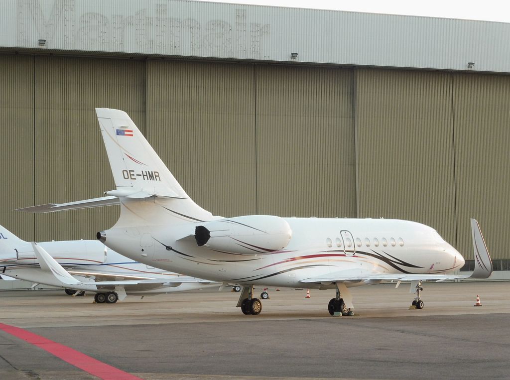 Platform Oost - OE-HMR Dassault Falcon 2000EX - Amsterdam