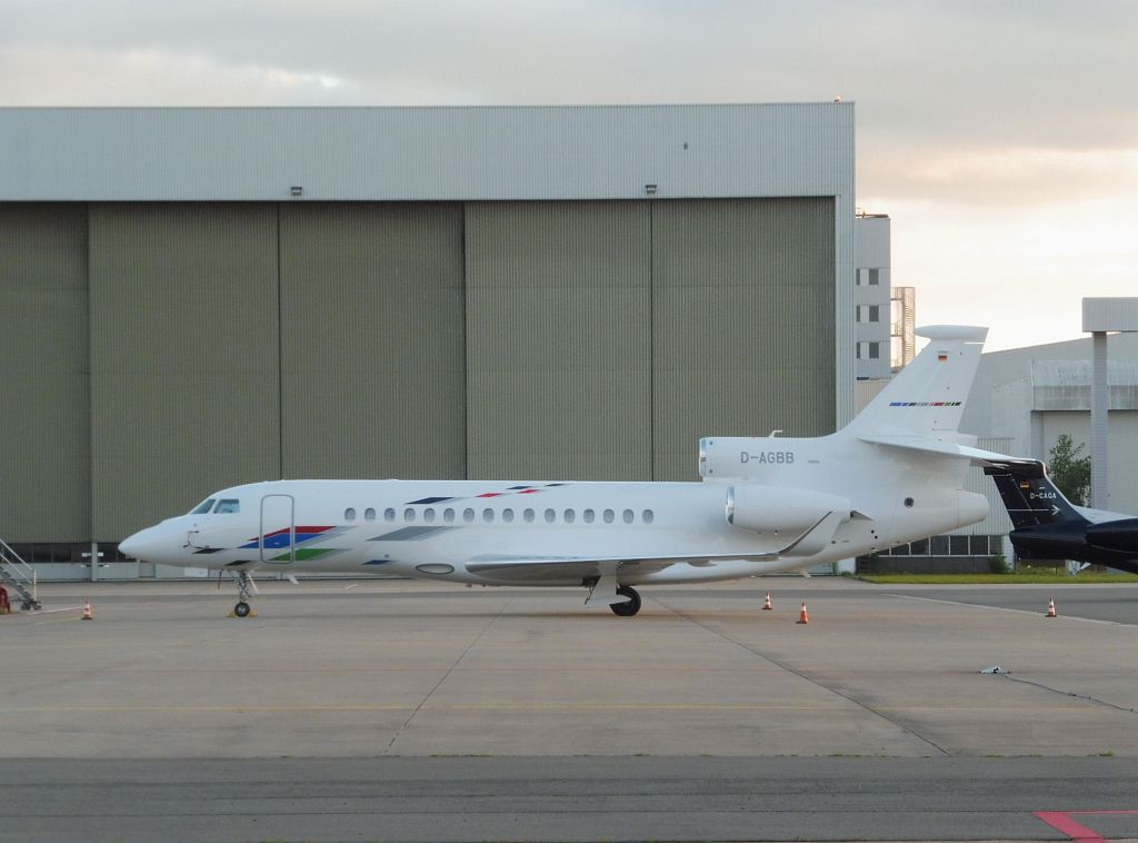 Platform Oost - D-AGBB Dassault Falcon 8X - Amsterdam
