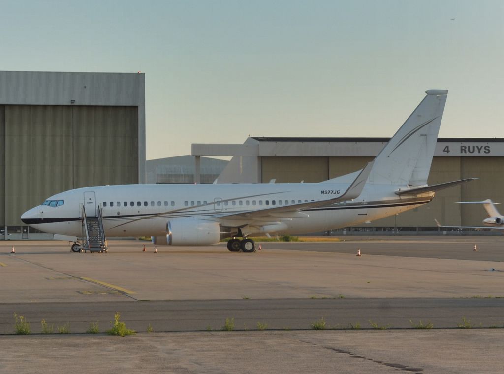 Platform Oost - N977JG Boeing 737-73Q - Amsterdam