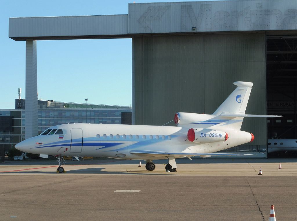 Platform Oost - R-09006 Dassault Falcon 900EX - Amsterdam