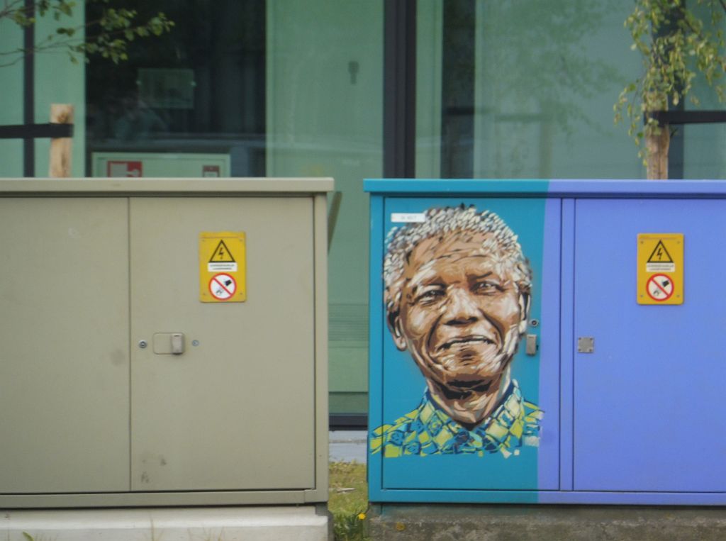 BTOY Streetart Schiphol - Nelson Mandela - Amsterdam