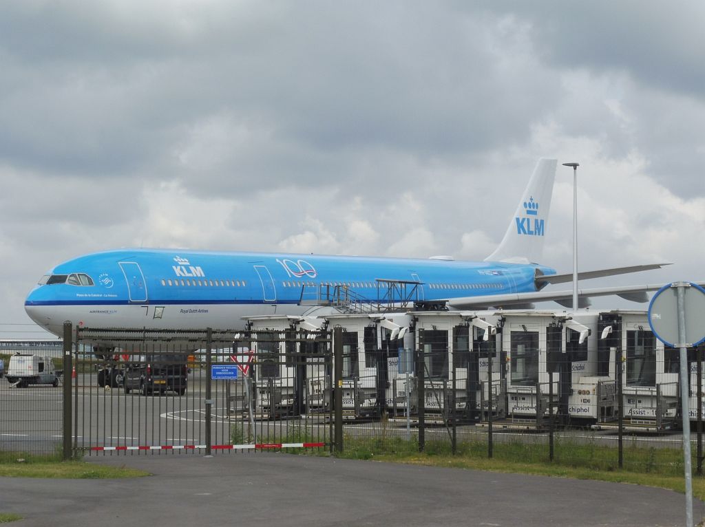 G-H Platform - PH-AKD A330-300 - Amsterdam